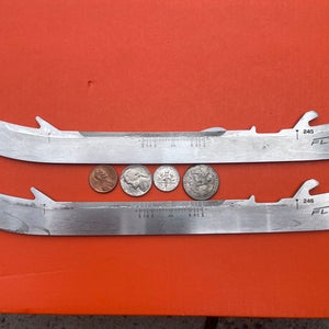 USED Bauer FLY-X 246mm Steel Runners