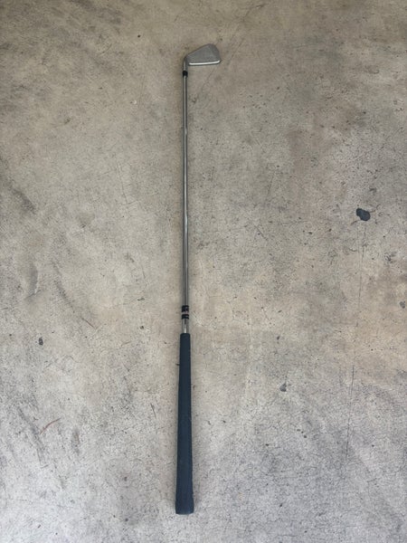 TaylorMade 4 iron 320 Right Handed