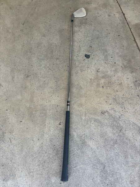 TaylorMade 8 Iron 320 Right Handed