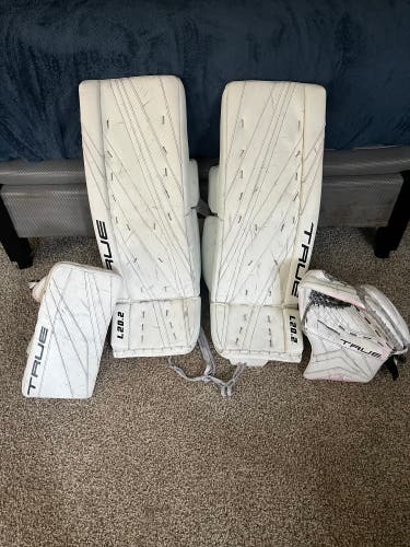 33"  True L20.2 Regular Goalie Full Set  (Used)