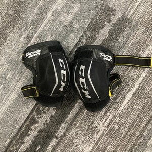 Youth Small CCM Tacks 9550 Elbow Pads (Used)