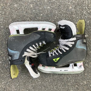 Graf 5035 Premier Hockey Skates Regular Width | Junior Size: 3.5