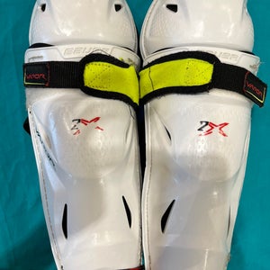 Junior Bauer Vapor 2x Shin Pads 11" (Used)