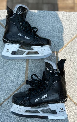 2024 Bauer Supreme Shadow Hockey Skates  7 (Used)