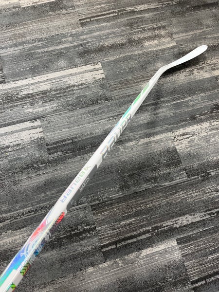Senior Bauer Proto R Hockey Stick Right Handed P92 Pro Stock (Used)