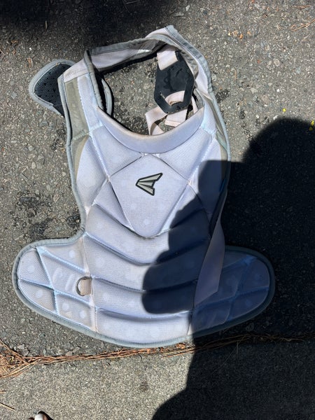 Easton Jen Schro Catcher's Chest Protector (Used)