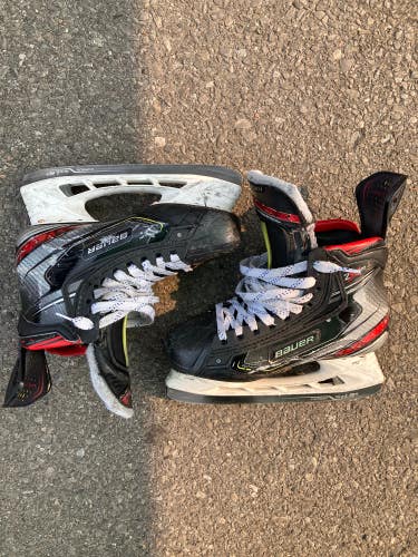 Bauer Vapor 2X Pro Hockey Skates Regular Width | Intermediate Size: 4.5