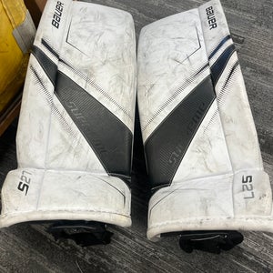 White Medium Junior Bauer Supreme S27 Goalie Leg Pads (Used)