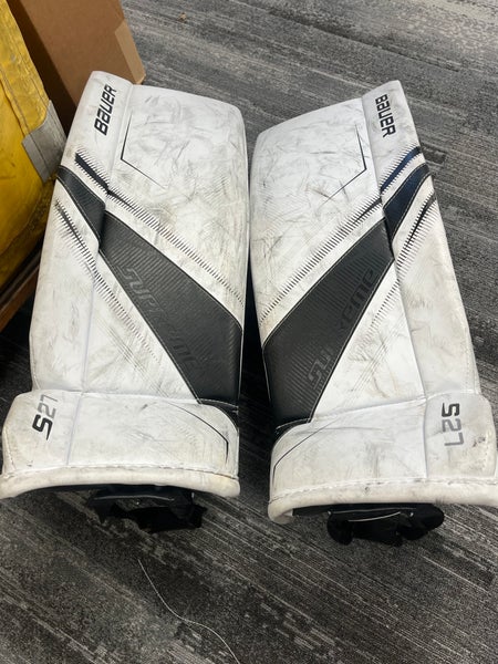 White Medium Junior Bauer Supreme S27 Goalie Leg Pads (Used)