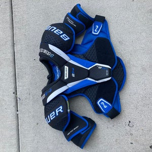 Medium Senior Bauer Nexus 2N Shoulder Pads (Used)