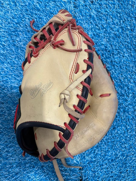 Marucci Oxbow RH Catcher's Baseball Glove 33.5" (Used)