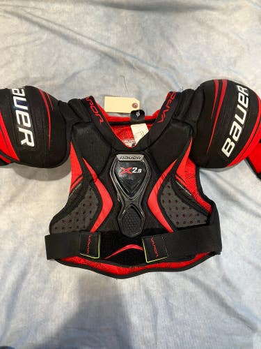Small Senior Bauer Vapor X2.9 Shoulder Pads (Used)