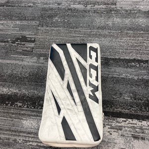 CCM Extreme Flex E4.5 Goalie | Youth Blocker
