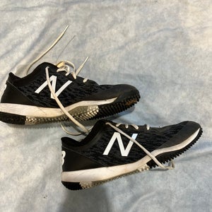 Black New Balance 4040 Turf Cleats Size 10.5