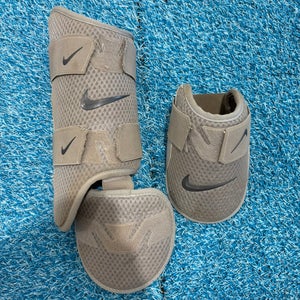 Gray Senior Nike Batter's Leg and Elbow Guards (Used)