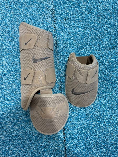 Gray Senior Nike Batter's Leg and Elbow Guards (Used)