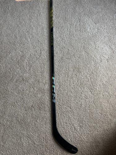 Intermediate CCM Tacks AS-VI Pro Right Handed Hockey Stick P88 (Used)