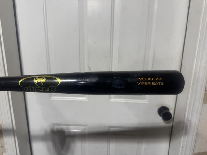Viper Bat (-3)  30 oz 33" (Used)
