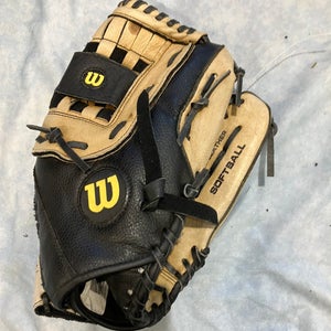 Wilson A360 RH Pitcher's Softball Glove 13" (Used)