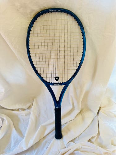 Adult YONEX EZone DR 100 Tennis Racquet (Used)