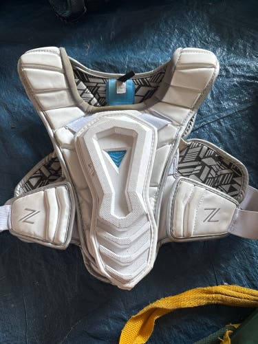 Adult Medium True Zerolyte Shoulder Pads (Used)