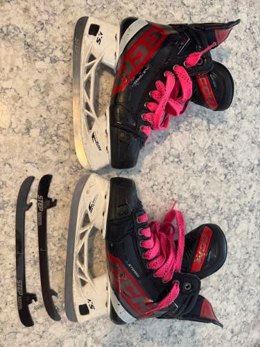 CCM FT6Pro hockey skates. Size Jr. 3.5