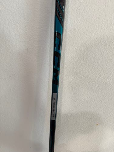 Senior CCM Vizion Right Handed Hockey Stick P29 (New)