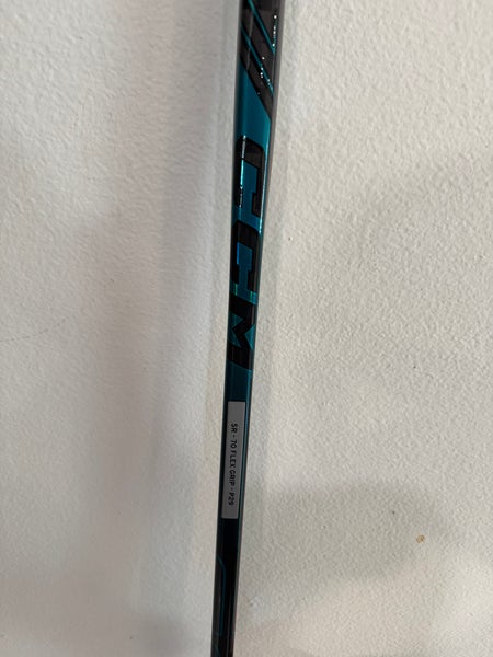 Senior CCM Vizion Right Handed Hockey Stick P29 (New)