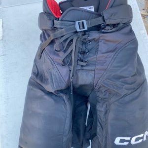 CCM HP45 Pro Stock Hockey Pants Large Chicago Blackhawks 62709