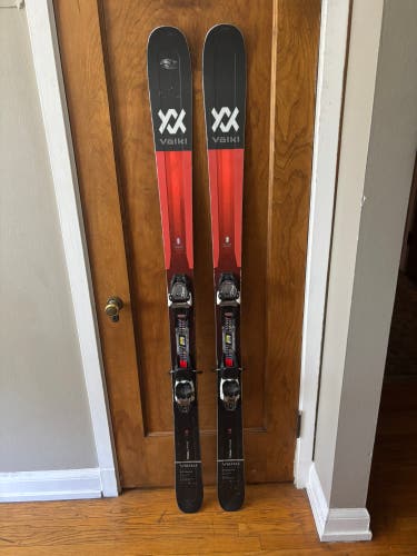 Volkl M5 Mantra 177cm with Adjustable Marker FDT11 Gripwalk Bindings