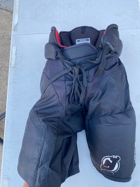CCM HP45X Pro Stock Hockey Pants Black Medium DEVILS 52380