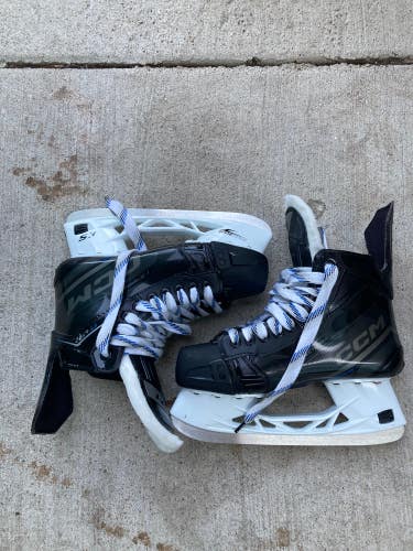 Senior CCM JetSpeed FT675 Hockey Skates Size 6.5 (Used)