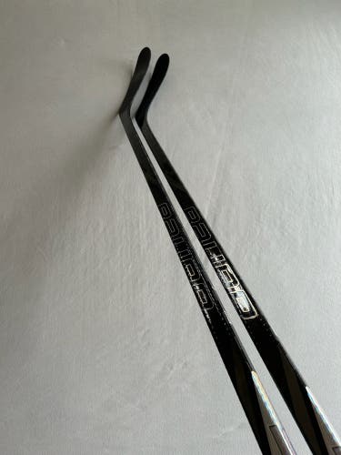 *2 Pack* of Like New 82 Flex Kucherov Curve Bauer Nexus 2N Pro XL (Tracer Dress) RH Pro Stock Sticks