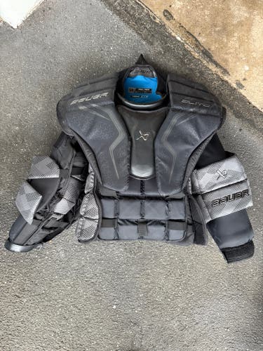 Adult S Bauer goalie chest protector