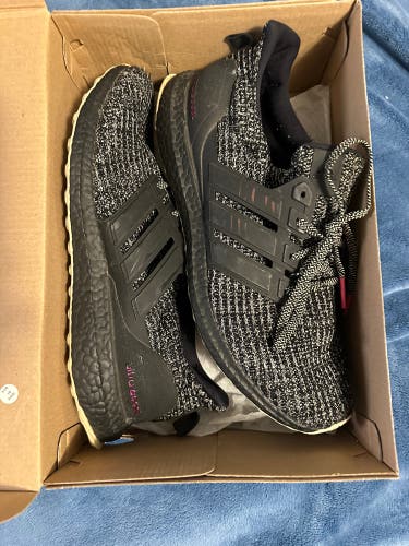 Act fast going to sell immediately! Ultra Boost BCA’s rare!
