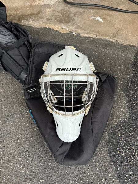 Junior Bauer Goalie Mask (Used)n