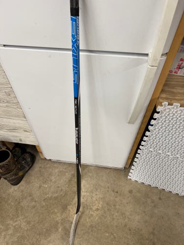 Bauer Nexus E.40 right hand intermediate stick
