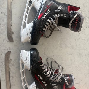 2024 Bauer Vapor X4 Hockey Skates Size-6.5 Fit-2(Used)