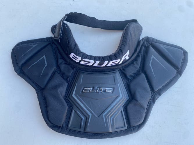 BAUER ELITE Pro Stock Goalie Neck Guard / Black 73945