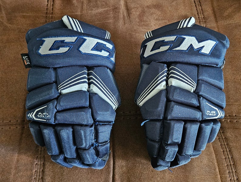 CCM HG 7092 Gloves 10"