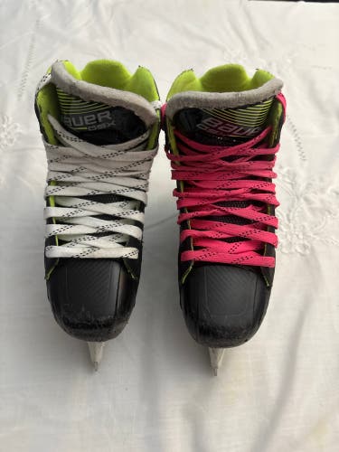 Baur goalie skates