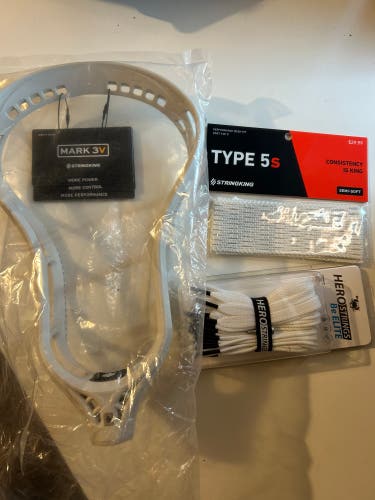 Brand new white Stringking 3V with 5s and hero strings