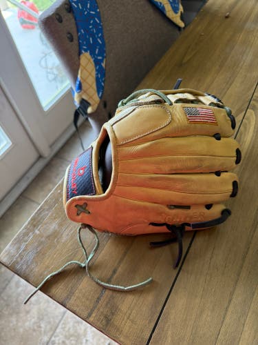 Infield LH Bradley Next Play Baseball Glove 11" (Used)