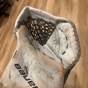 Bauer Vapor Hyperlite 2 Regular  (Used)