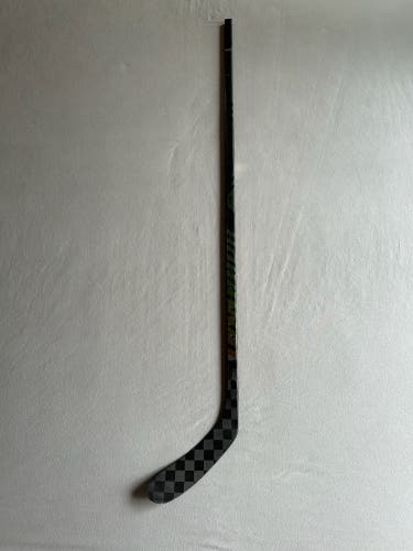 Used 75 Flex W28 Senior Warrior Covert QR6 pro Right Handed Pro Stock Hockey Stick