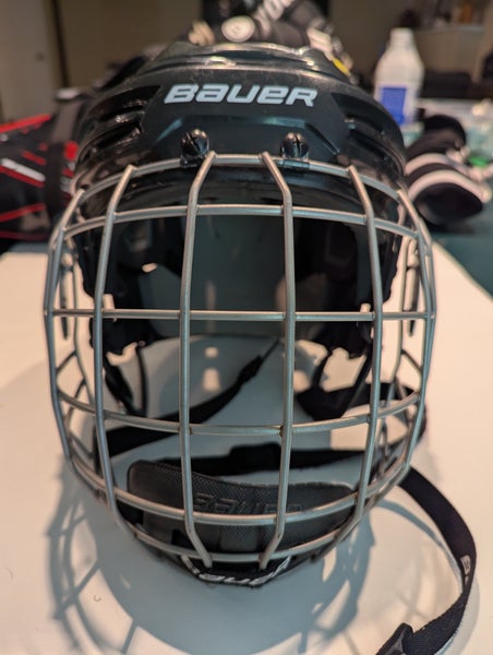 Large Bauer IMS 5.0 Helmet (Used)