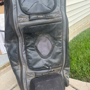 Bownet Commander Rolling Catcher’s Bag