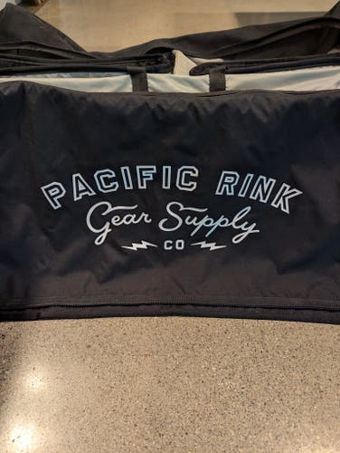 Pacific Rink player bag - used