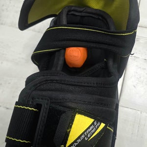 Senior Medium CCM Tacks 9080 Elbow Pads (New)