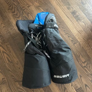 Large Junior Bauer Nexus 1N Hockey Pants  (Used)